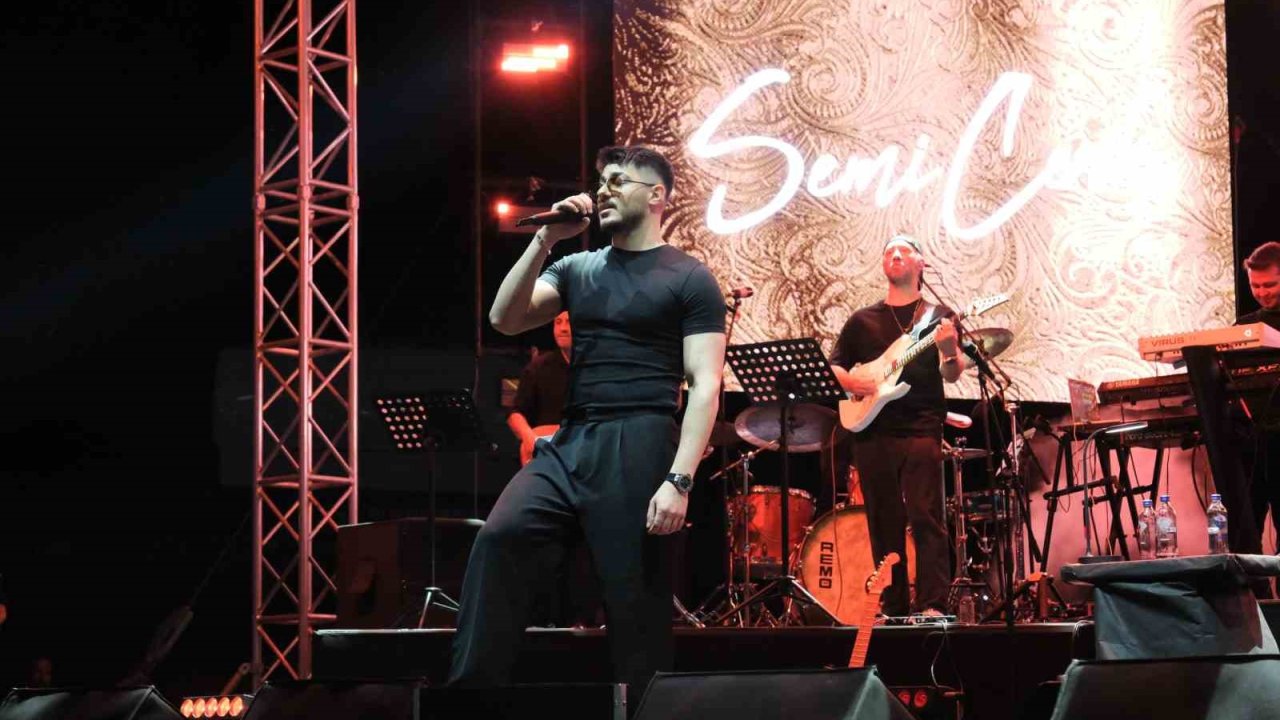 Sivrihisar’da unutulmaz gece yaşattılar