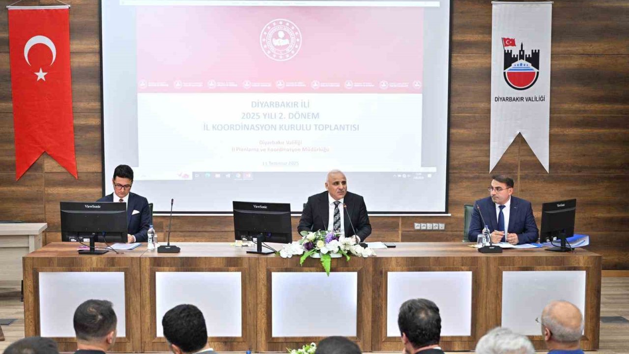 Diyarbakır’da 299 milyar liralık kamu yatırımı masaya yatırıldı