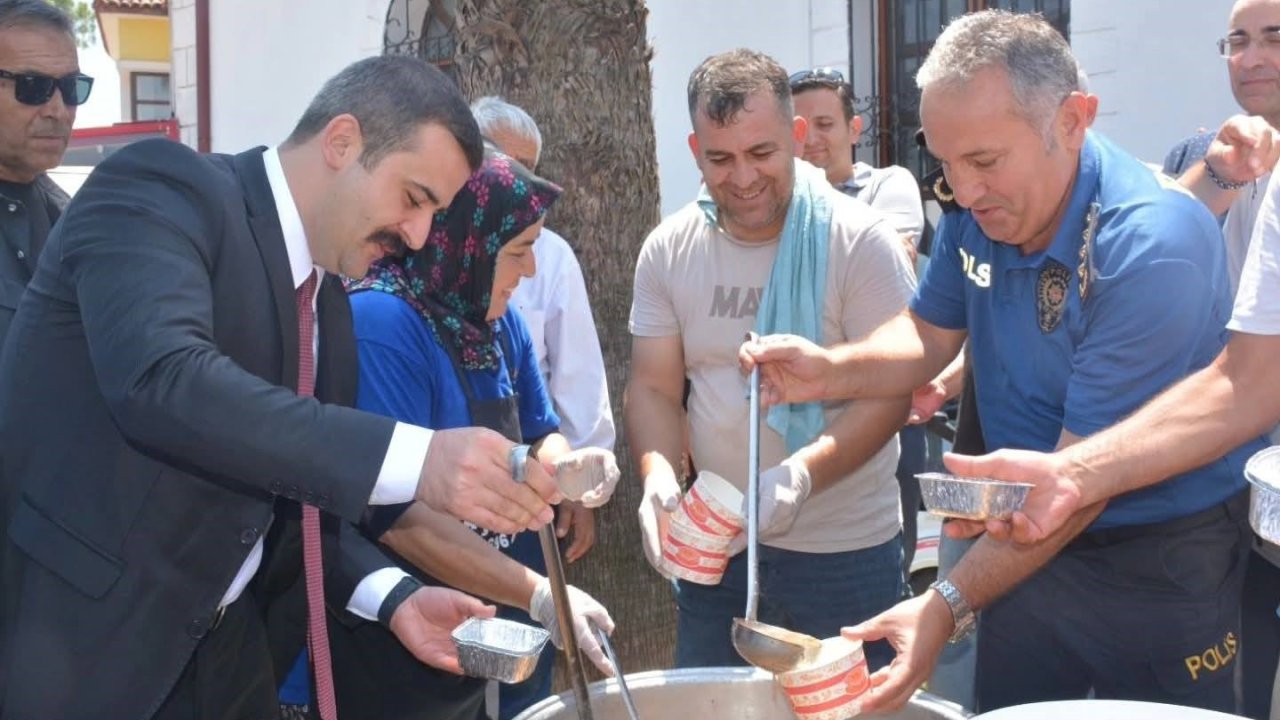 Köyceğizliler dualar ve ikramlarla şehitleri yad etti