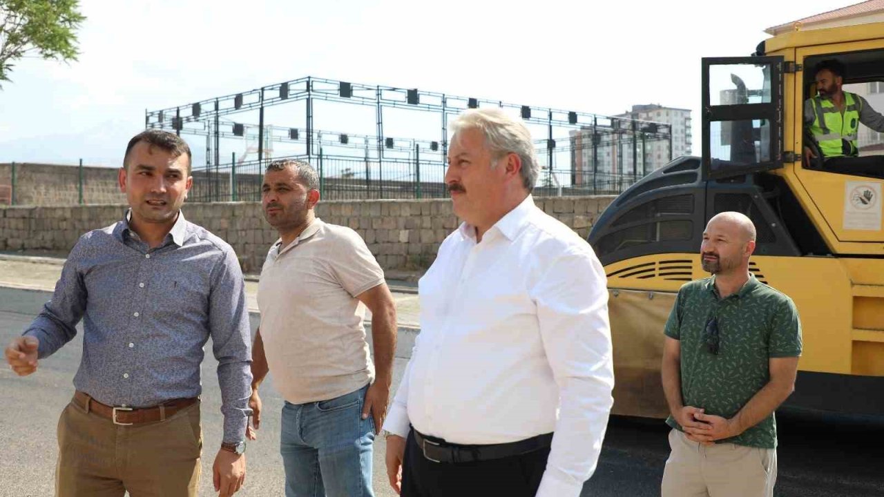 Melikgazi asfalt yatırımıyla mahallelere değer katmaya devam ediyor