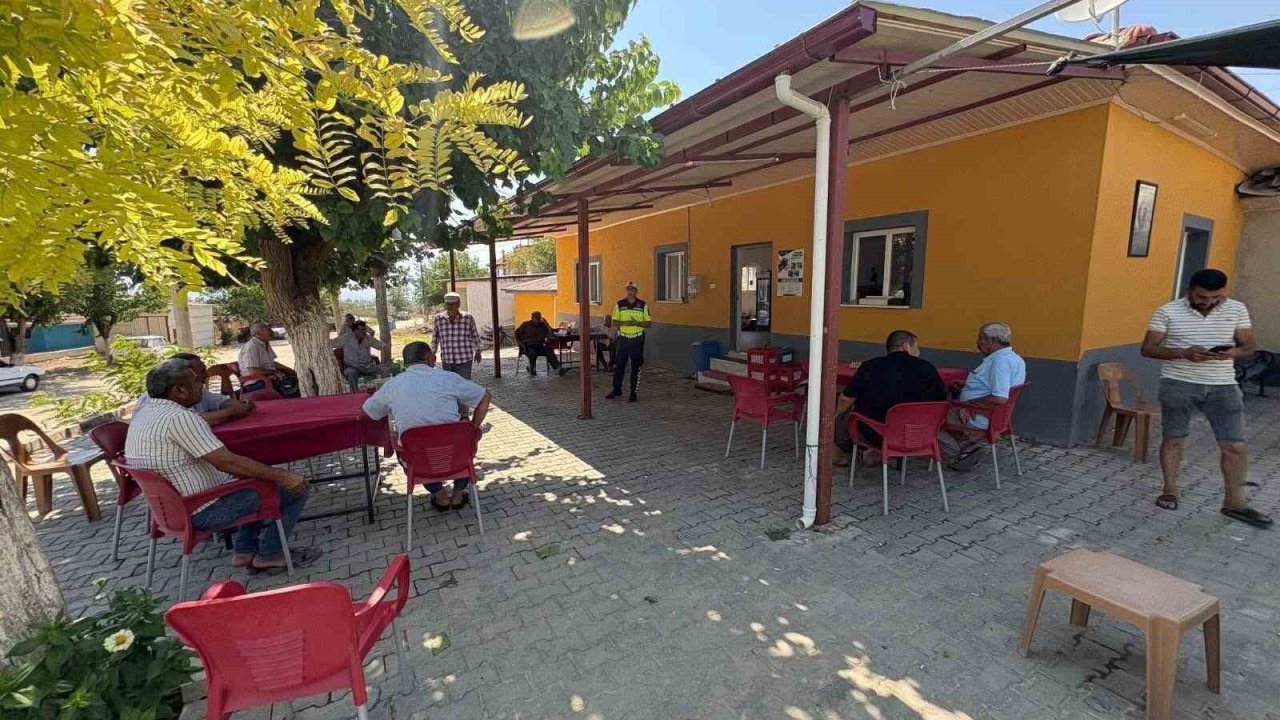 Jandarmadan traktör kullanıcılarına bilgilendirme semineri