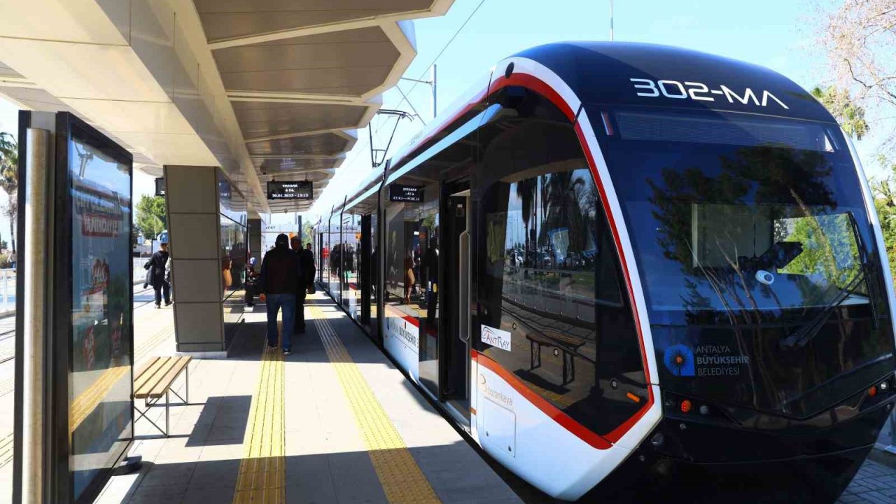 Büyükşehir’in toplu ulaşım araçları 15 Temmuz’da ücretsiz
