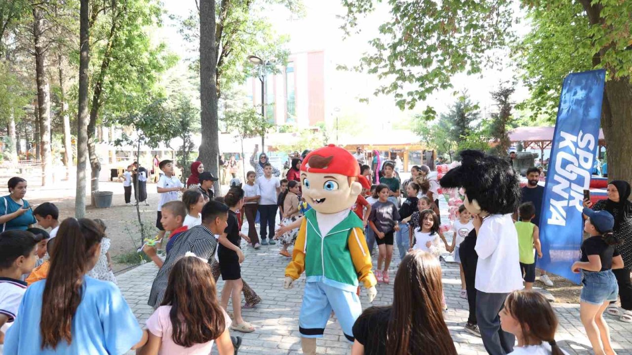 Başkan Altay: "14 ilçede düzenleyeceğimiz ilçe şenliklerimiz başladı"