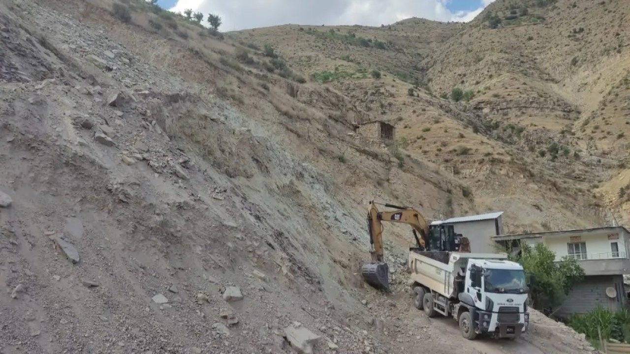 Şırnak’ta heyelan riski bulunan bölgede çalışma başladı
