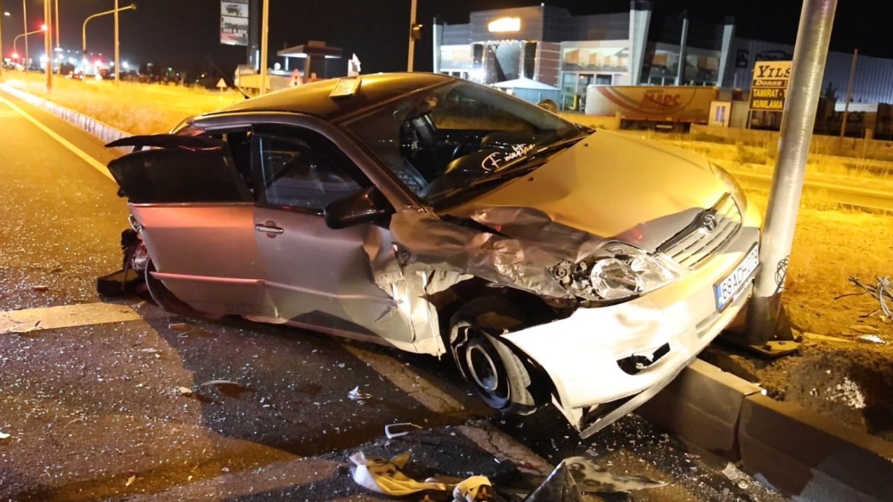 Aksaray’da tır ile 2 otomobil çarpıştı: 1 yaralı