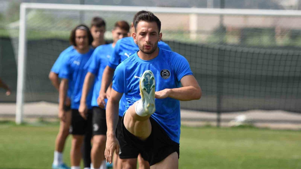 Manisa FK’nın Afyonkarahisar kampı devam ediyor
