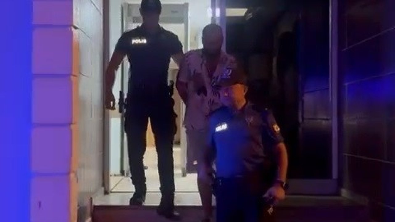 Bursa’da 34 yıl cezası bulunan şahıs ruhsatsız silahla yakalandı