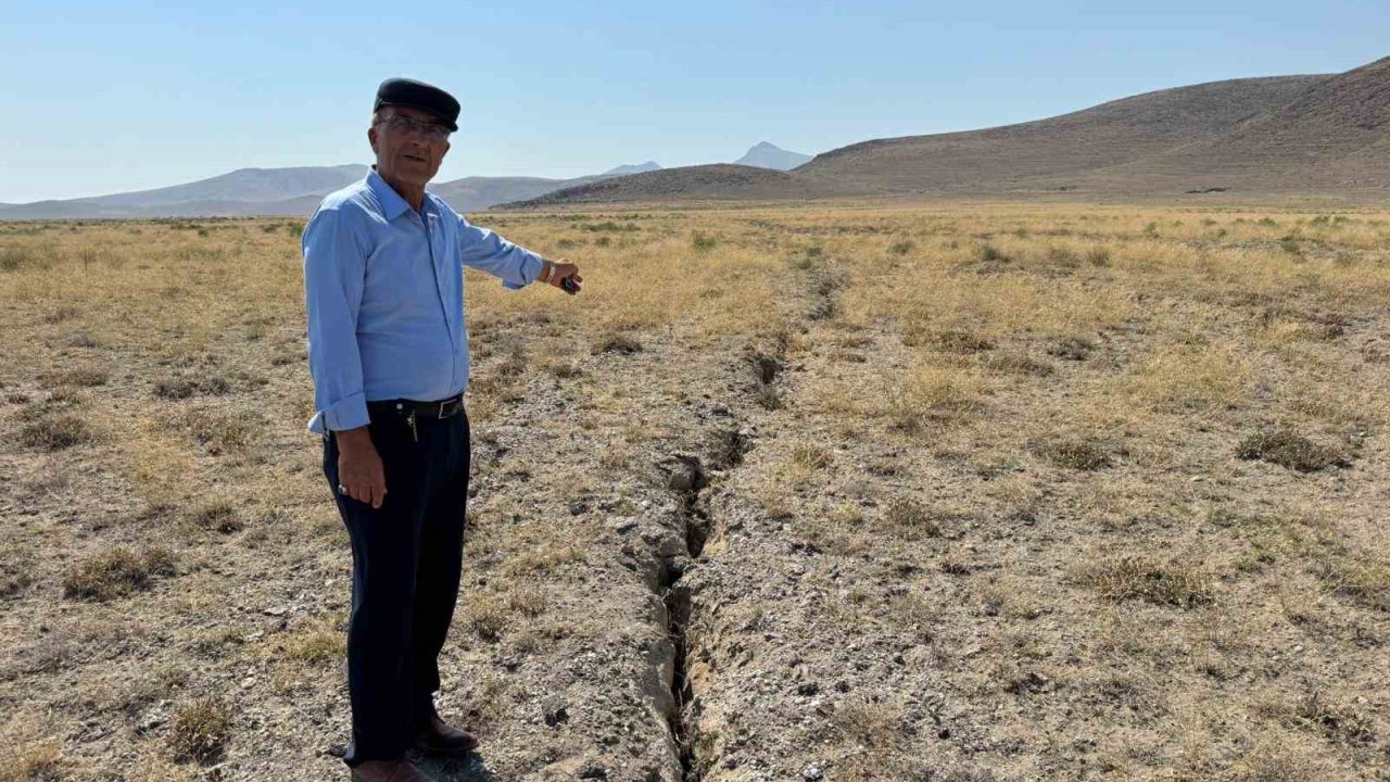 Konya’da yüzey yarıkları tedirgin ediyor