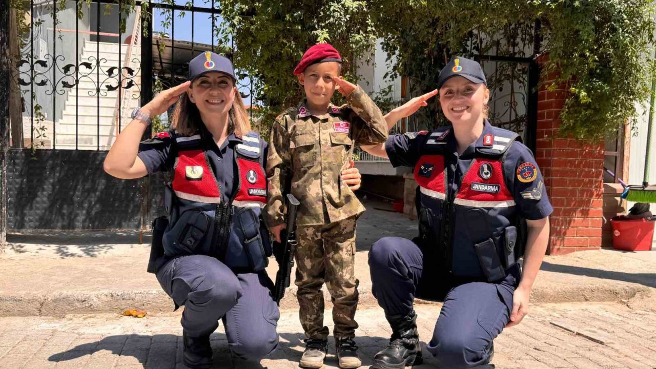 Jandarmadan anlamlı ziyaret