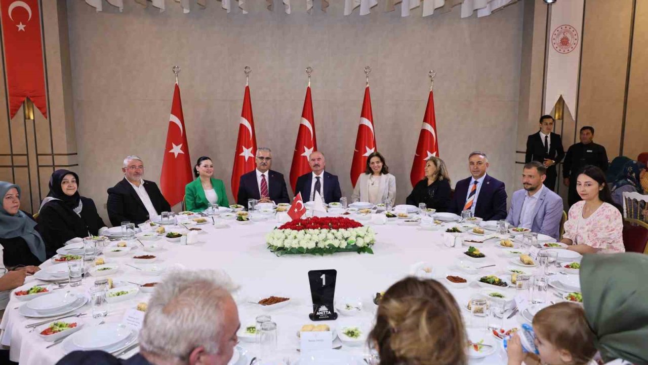 Vali Çalgan: "15 Temmuz’un mirasına sahip çıkma kararlılığımızı bir kez daha hep birlikte dile getiriyoruz"