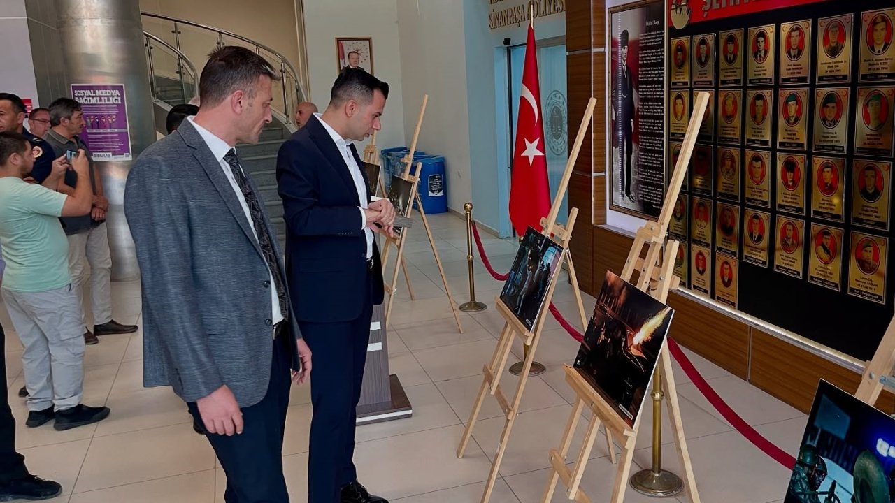 Sinanpaşa’da "Zaferin Adı Türkiye" temalı 15 Temmuz fotoğraf sergisi açıldı