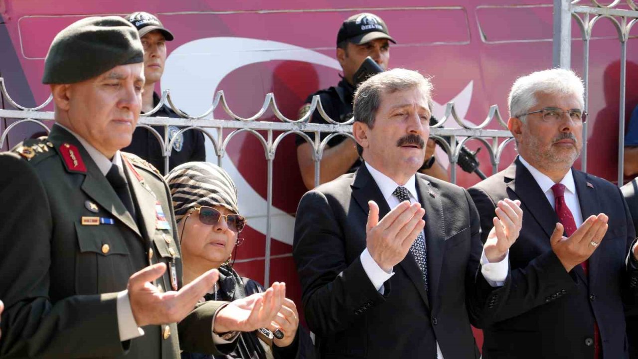 15 temmuz, Samsun’da şehitlikte anıldı