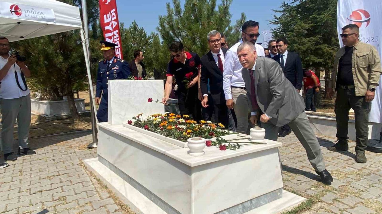Şehit Fatih Dalgıç kabri başında dualarla anıldı