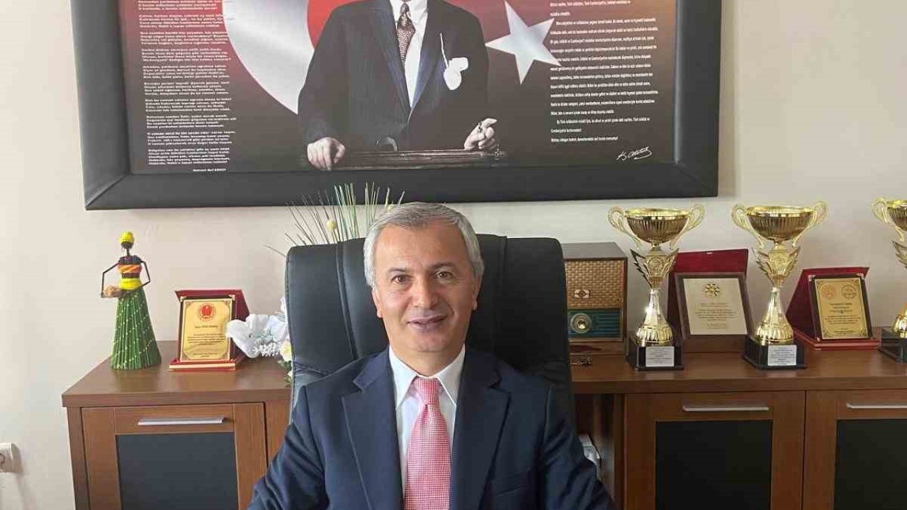 Sıtkı Toksoy 15 Temmuz’da baba ocağı Oltu’da