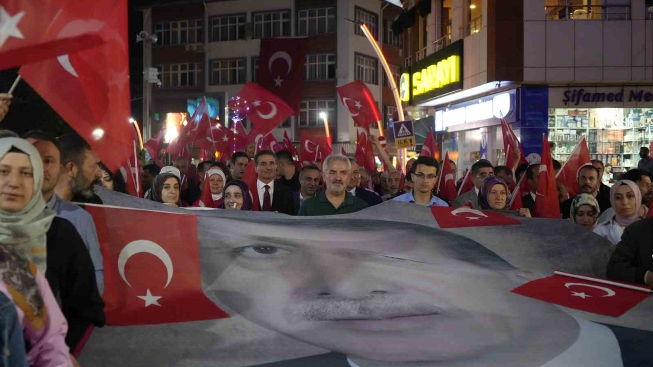 Gümüşhane’de "15 Temmuz" yürüyüşü ve anma programı düzenlendi