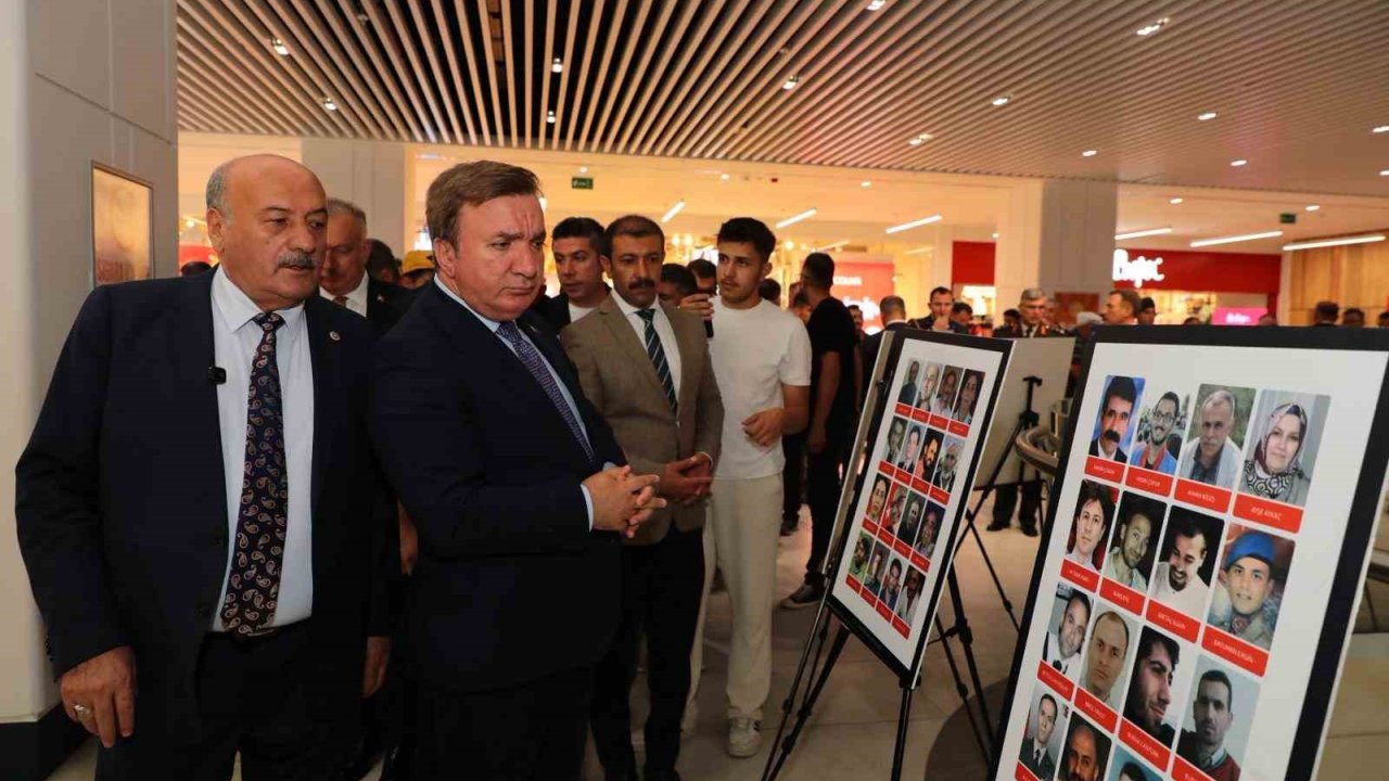 15 Temmuz Kronolojik Fotoğraf Sergisi açıldı