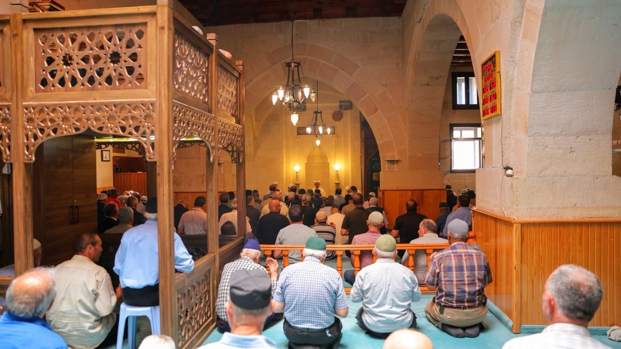 Şehitler için Bayburt ulu Cami’de Kur’an tilaveti ve hatim duası yapıldı