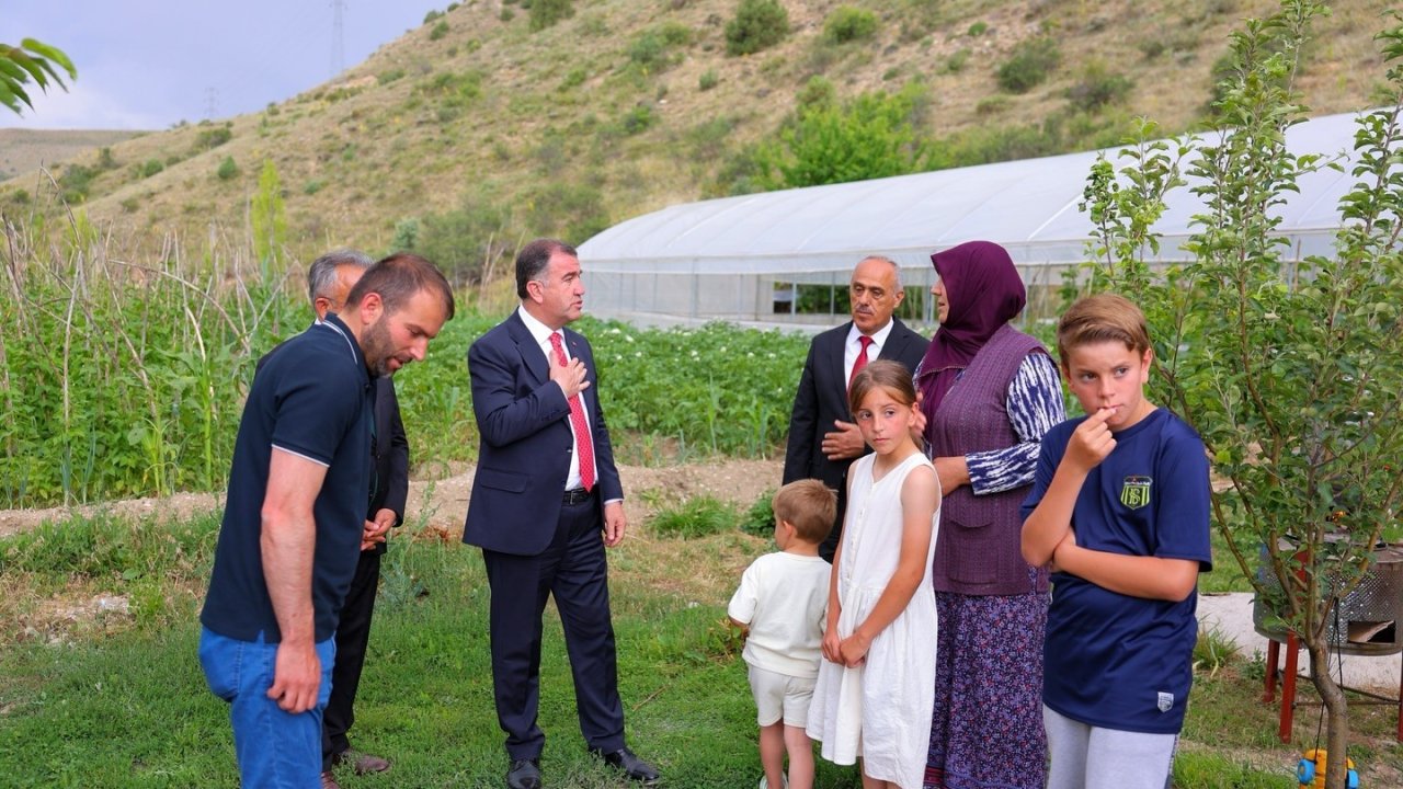 Bayburt’ta şehit ve gazi aileleri ziyaret edildi