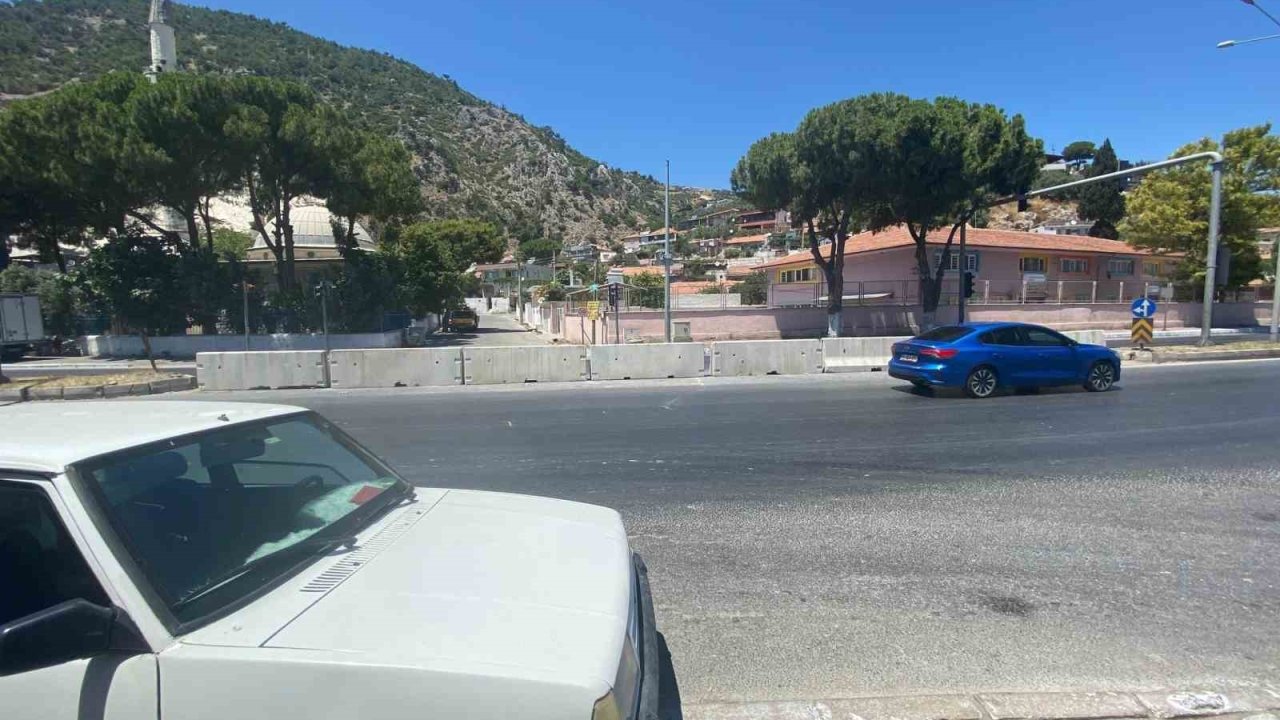 Sazlı Kavşağı’nın kapatılması trafik sorununa çözüm olmadı