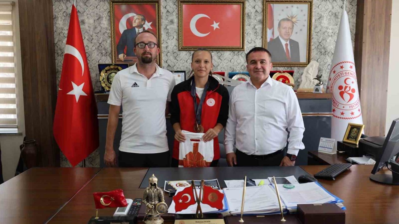Ayla Köse’den gurur veren başarı