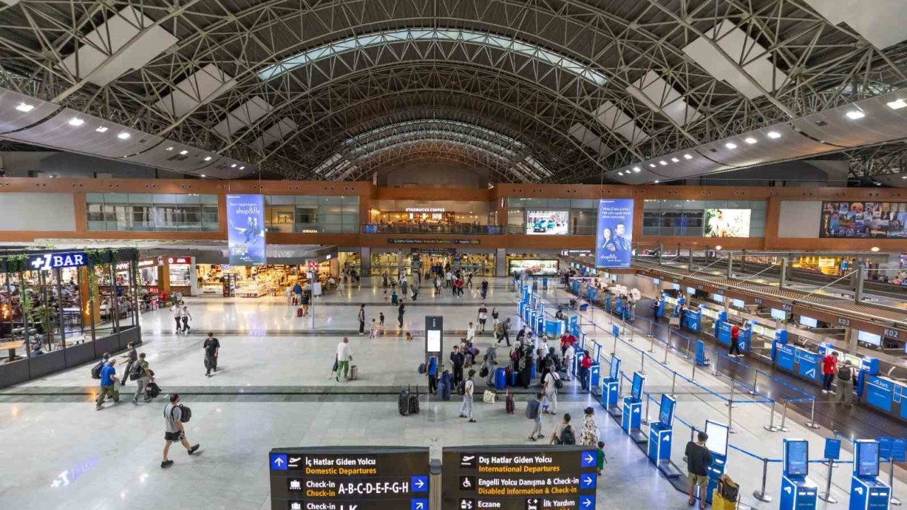 Sabiha Gökçen Havalimanı hafta sonu rekor tazeledi