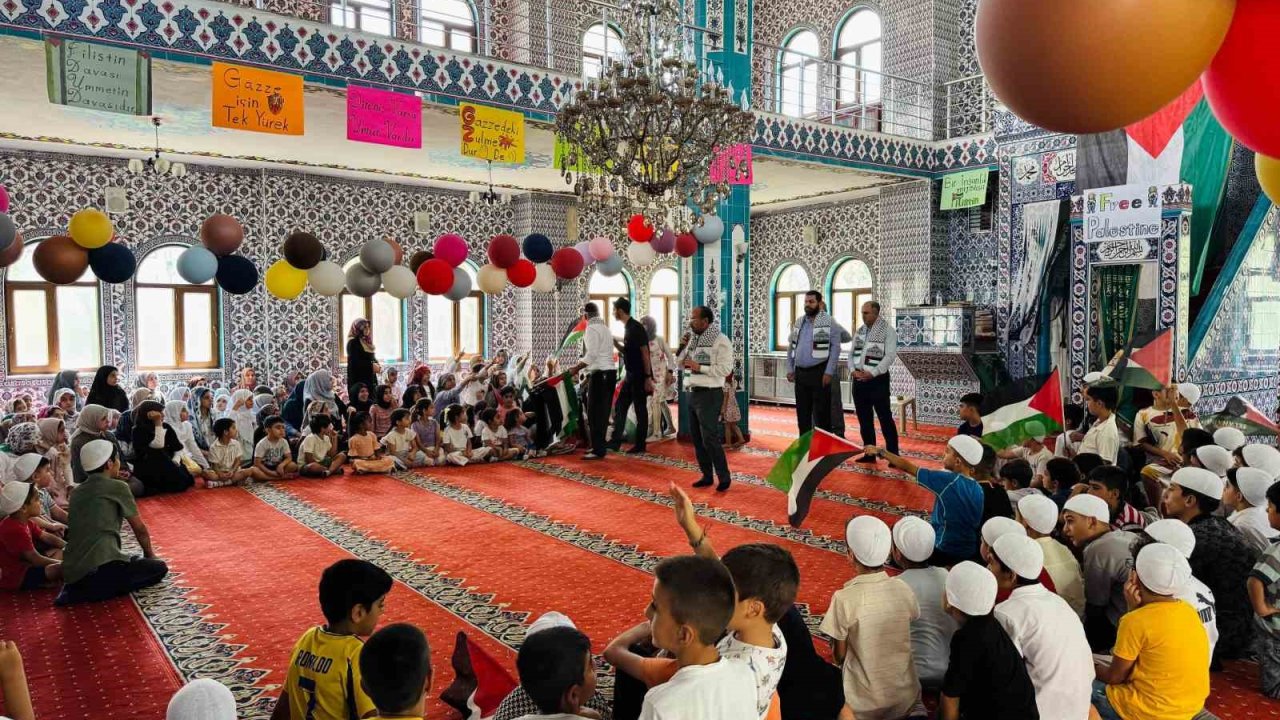 Diyarbakır’da yaz Kur’an kurslarında "Filisten’e Destek" programı