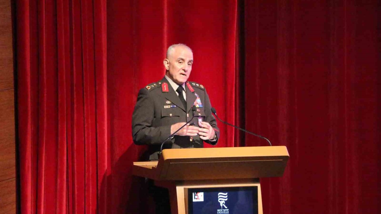 Gazi Tümgeneral Davut Ala: "15 Temmuz ile tarihi yazan değil tarihi yapan millet olduğumuzu dosta düşmana bir kez daha kanıtladık"