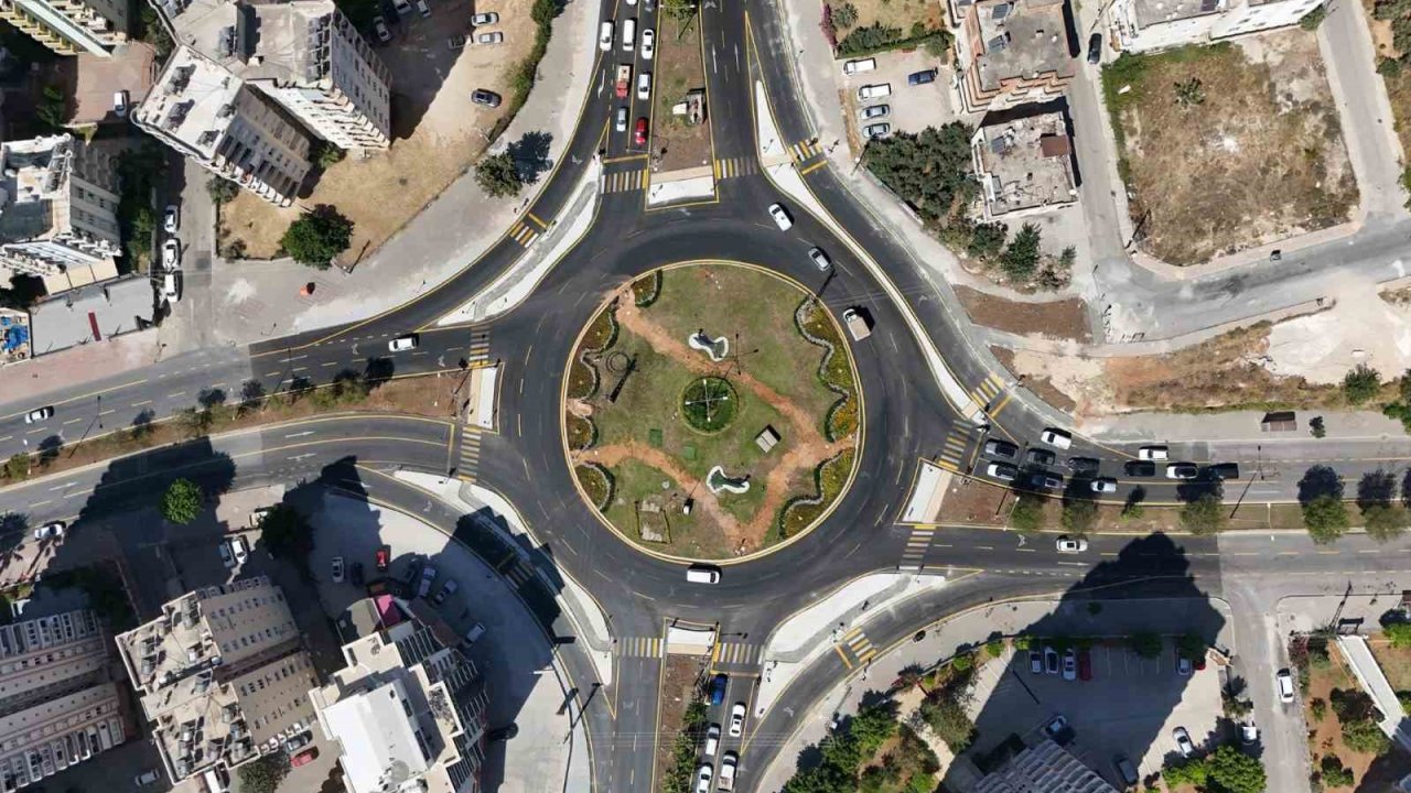 Mersin’de kavşak düzenlemesiyle trafik rahatlatılıyor