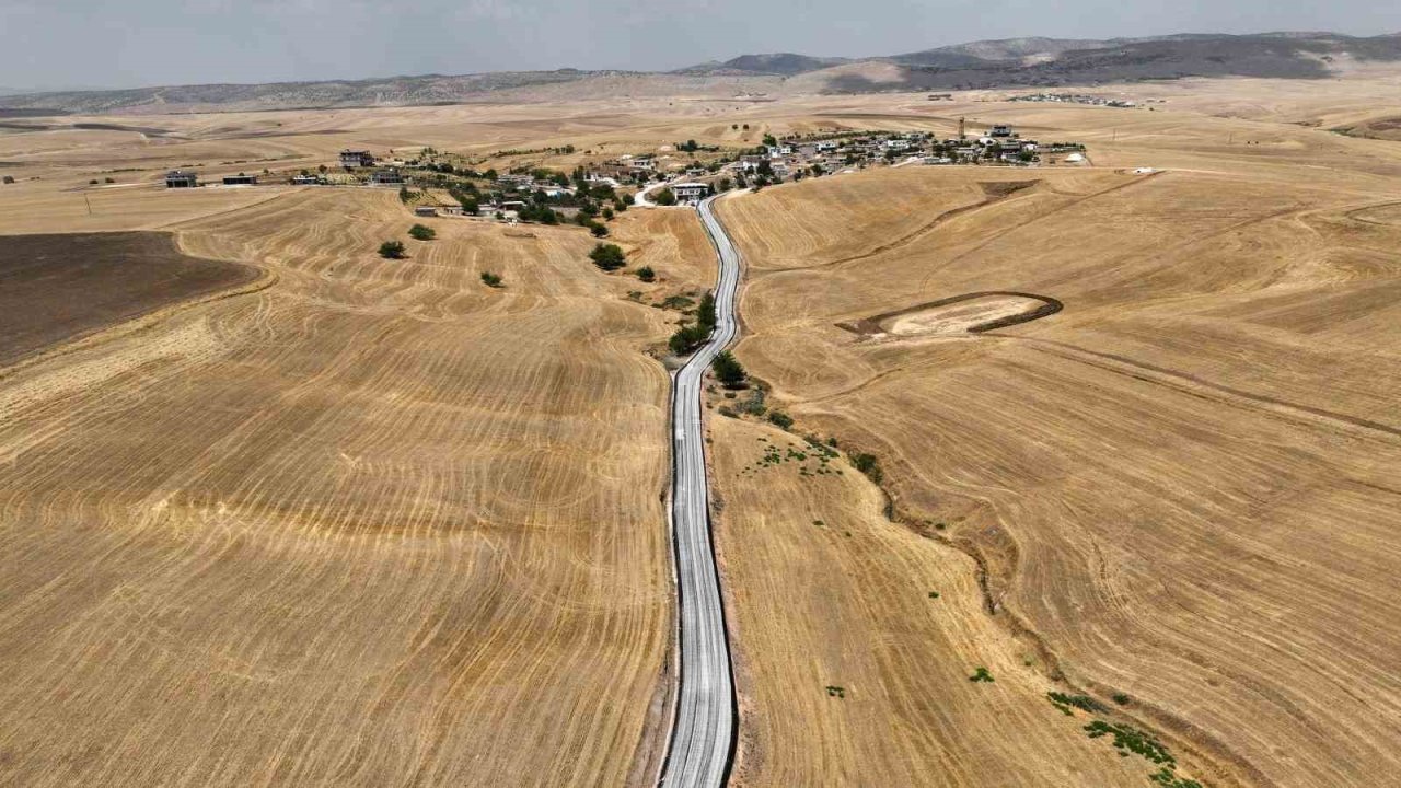 Kocaköy’deki kırsal mahalle yollarında asfalt çalışması başlatıldı