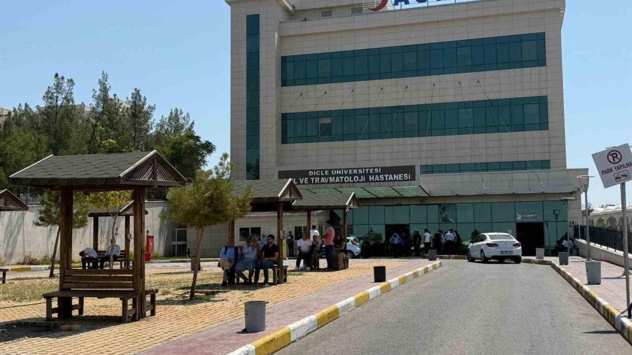 Tarım işçilerini taşıyan minibüs şarampole yuvarlandı: 18 yaralı