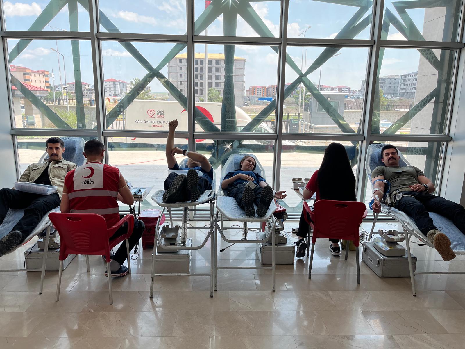 Kars'ta “Demokrasiye Kan Ver” etkinliği