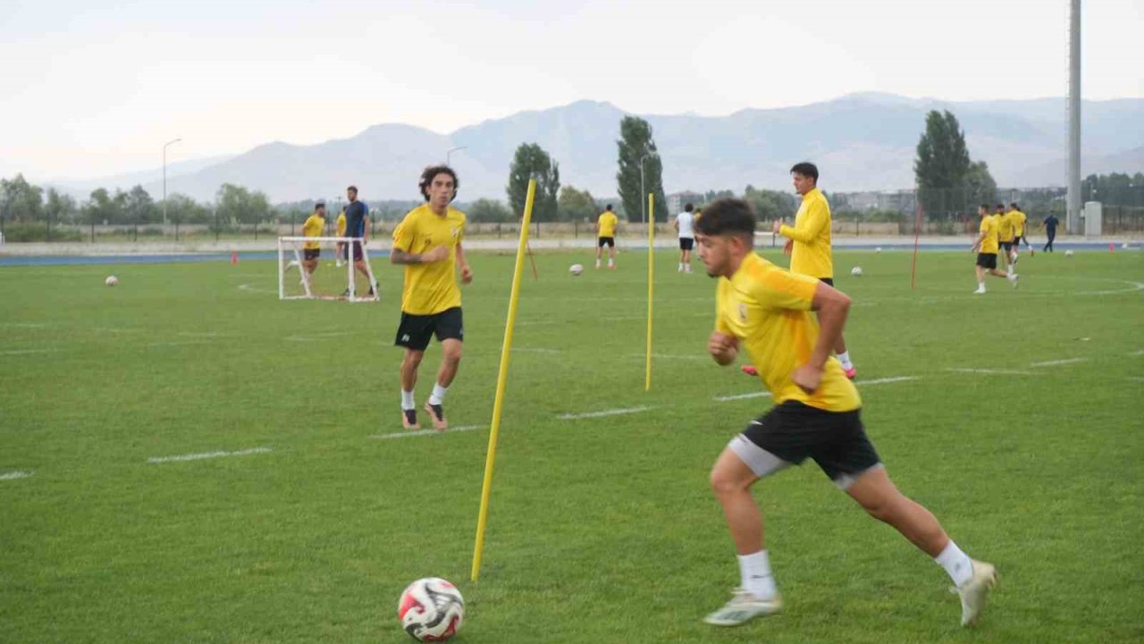 Muşspor, 2. Lig hazırlıklarını sürdürüyor