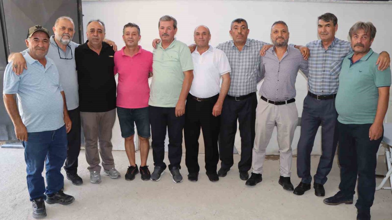 37 yıl önceki askerlik arkadaşlıklarını sürdürüyorlar