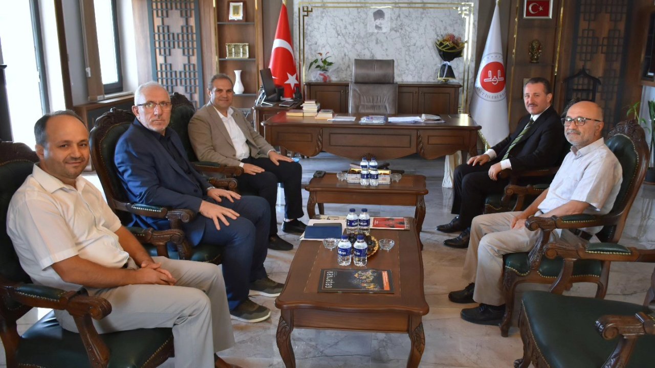Başkan Aykut Dilsiz’den Müftü Ahmet Dilek’e ziyaret