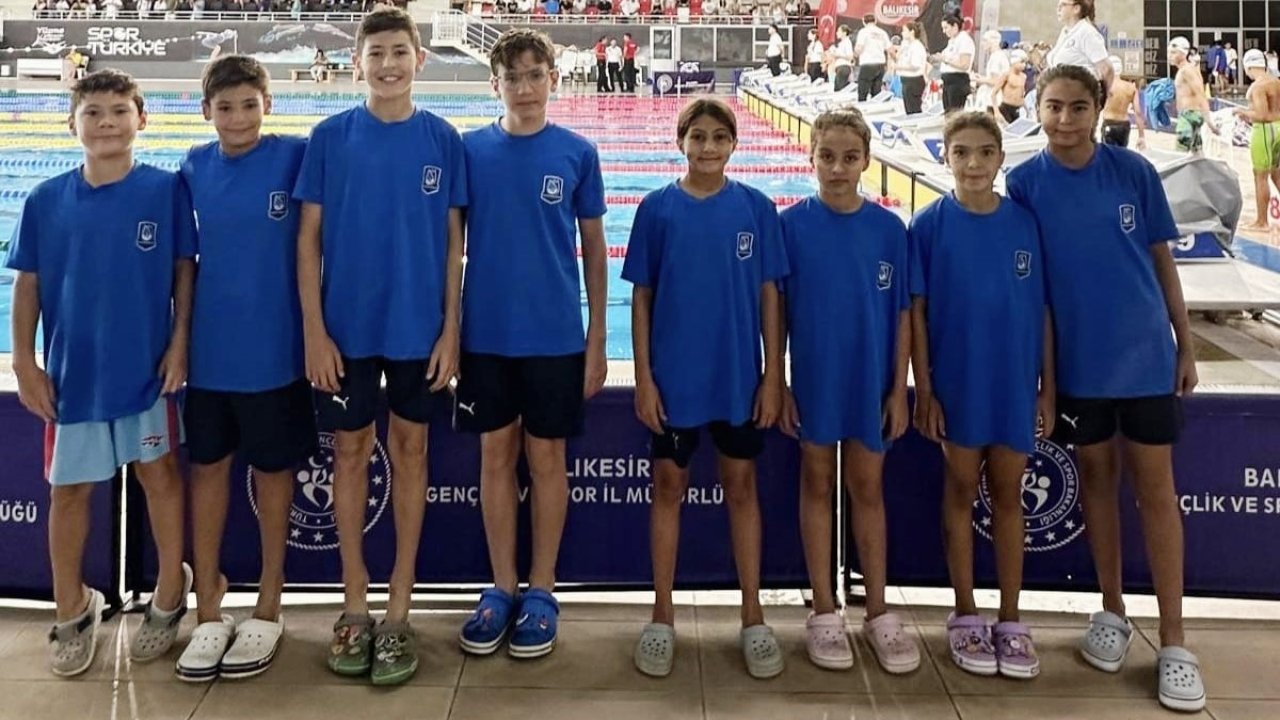 Yunusemreli yüzücüler SEM yarışlarında göz doldurdu