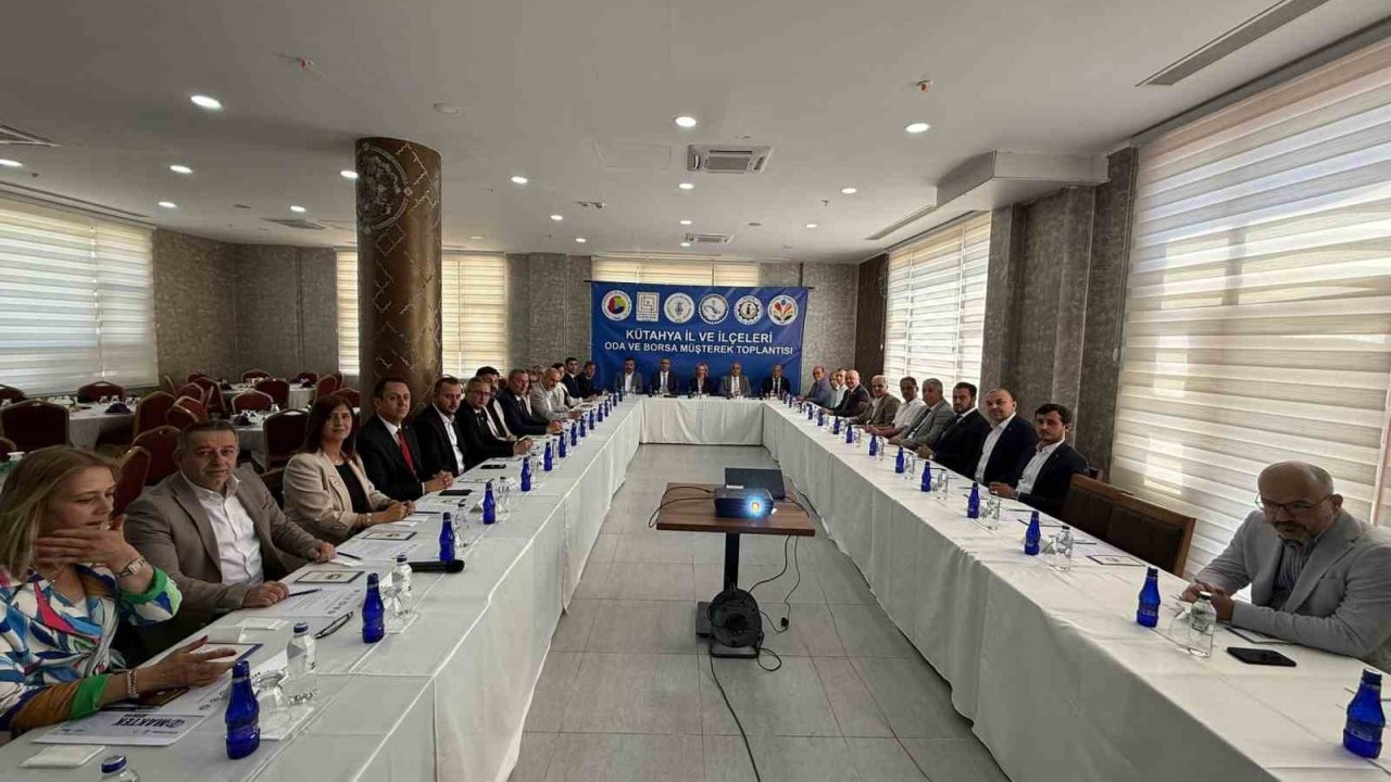 Kütahya ekonomisi Gediz’de masaya yatırıldı