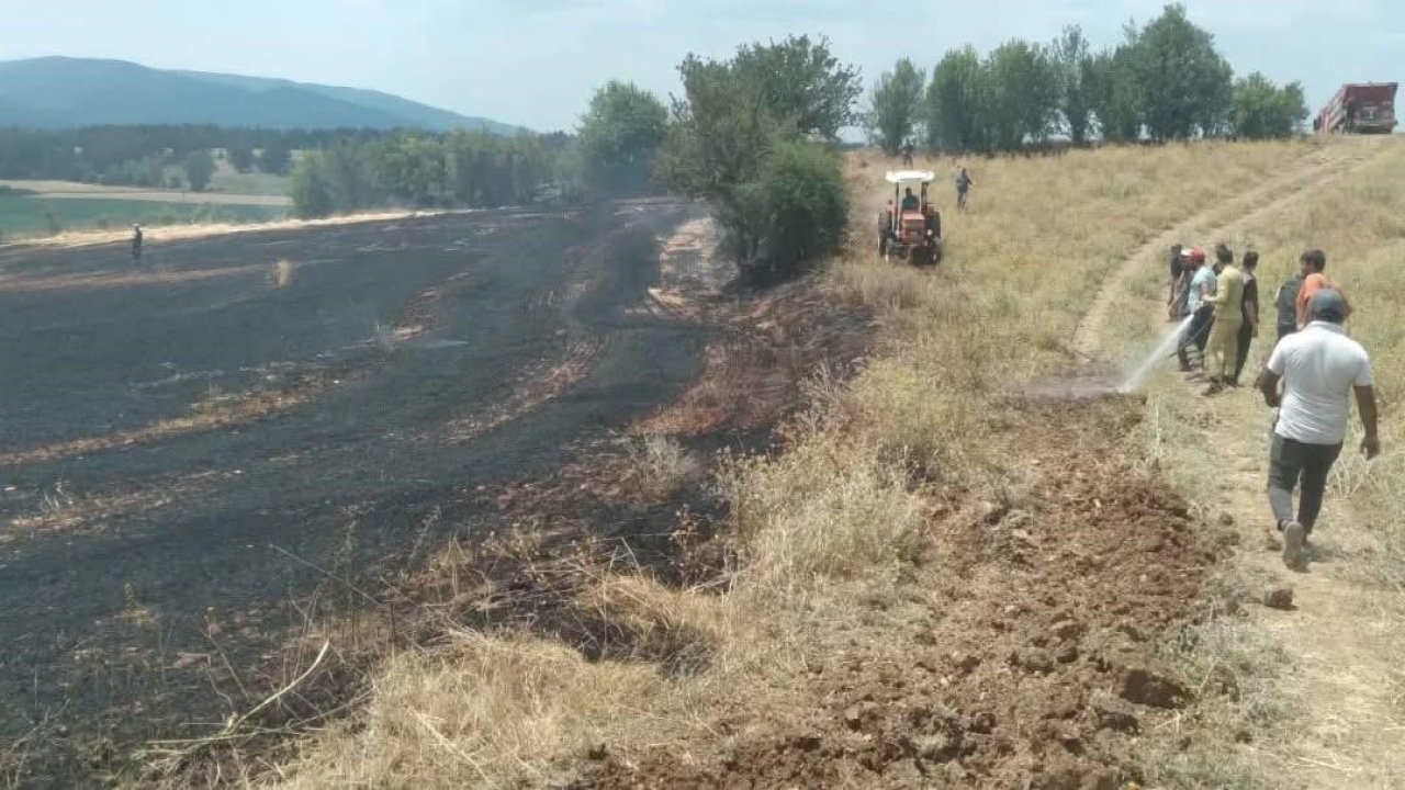 Kastamonu’da tarlalda çıkan örtü yangını söndürüldü