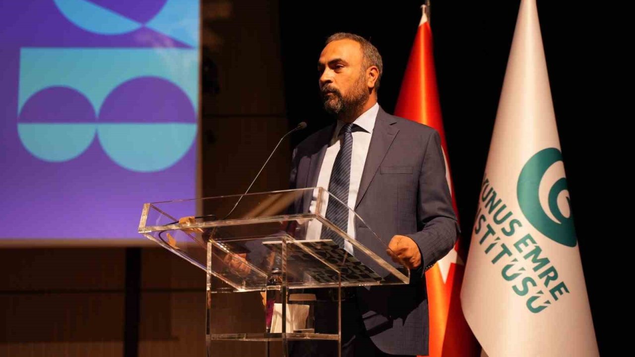 Rektör Akkaya Türk dilinin zenginliğini anlattı