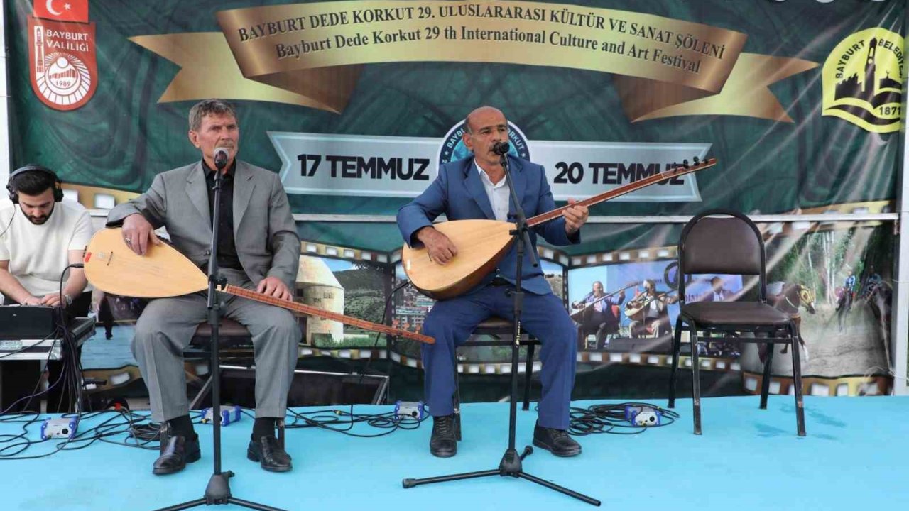 Bayburt’ta Yerel Ozanlar Konseri ve Aşıklar Şöleni düzenlendi