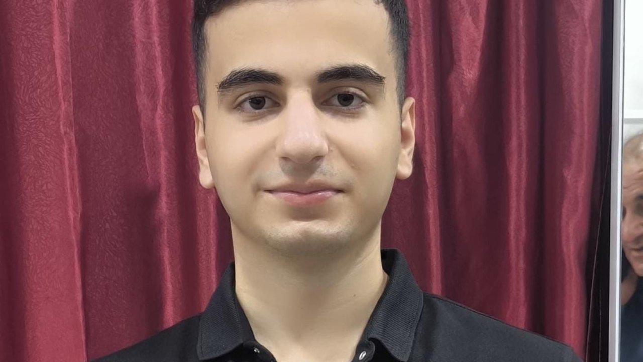 Ağrı Hüseyin Celal Yardımcı Fen Lisesi öğrencisi YKS’de Türkiye birinciliği elde etti