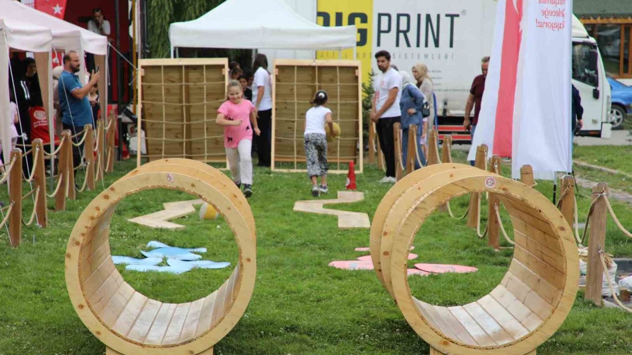 Bayburt’ta çocuklar geleneksel Türk oyunlarıyla tanıştı