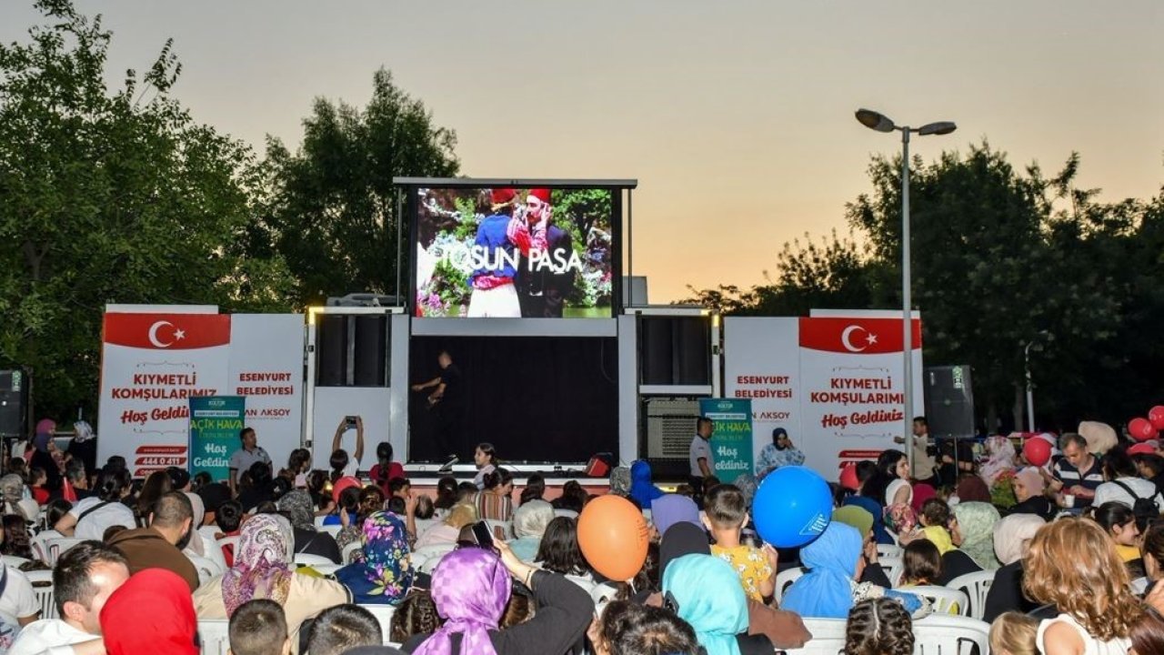 Esenyurt’ta yaz akşamları renkleniyor: Açık hava etkinliklerine yoğun ilgi