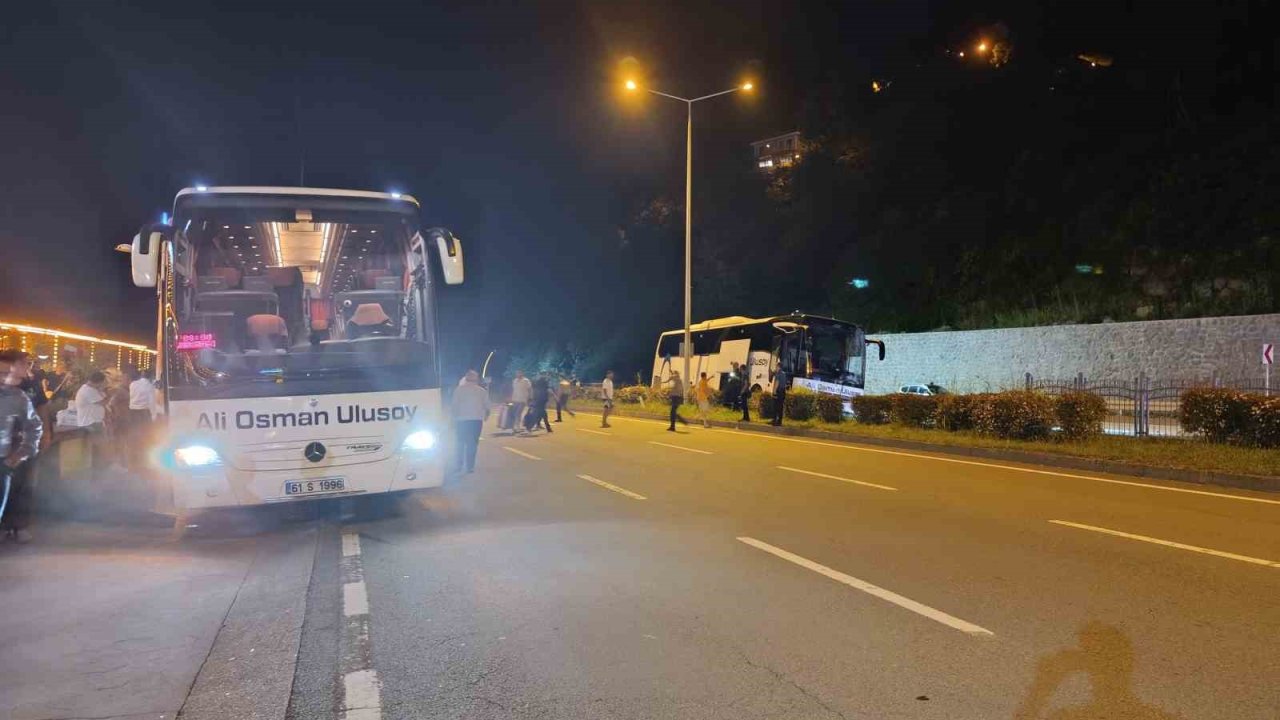 Rize’de yolcu otobüsü kaza yaptı