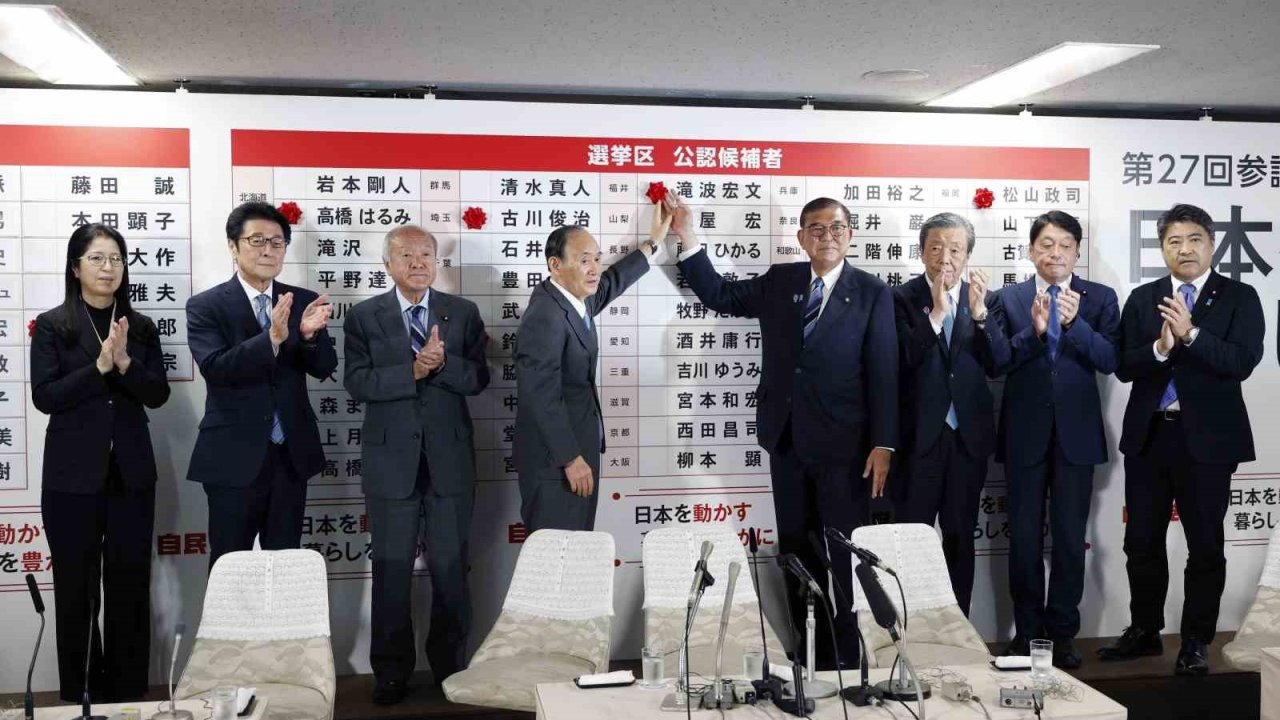 Japonya’da iktidar koalisyonu meclis çoğunluğunu kaybetti