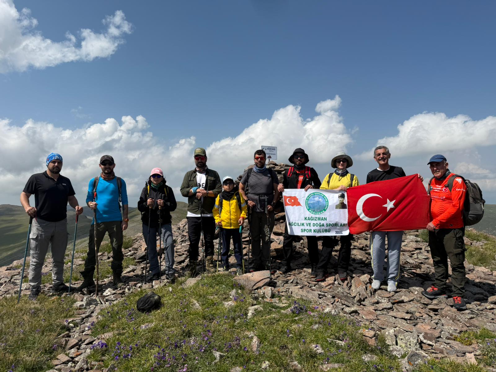 Karslı Dağcılar, bölgenin tanıtımını sürdürüyor