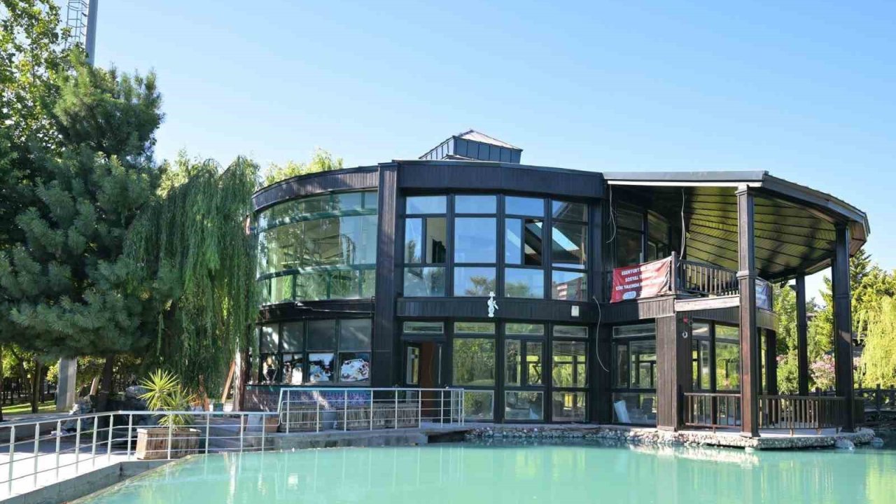 Esenyurtlu gençlere müjde: Vatan Kitap Kafe ağustos sonunda hizmete açılıyor