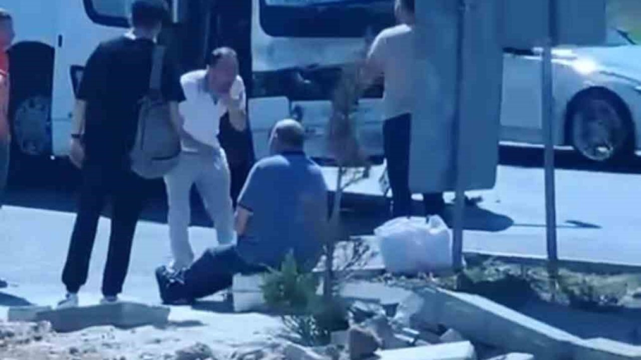 Kütahya’da işçi servisi tankere çarptı: 8 yaralı