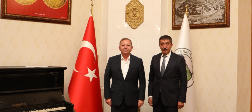 Vali Ziya Polat, Başkan Oğuz Yantemur'u makamında kabul etti