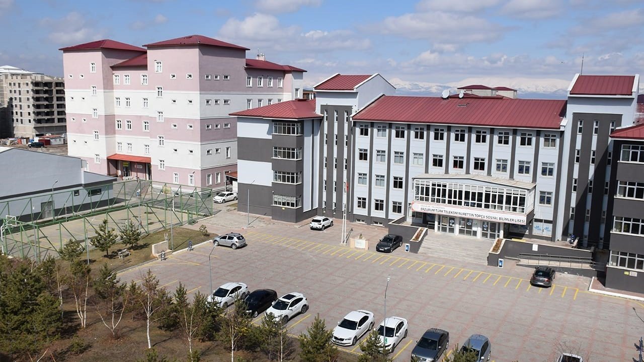 YKS’de Erzurum Nurettin Topçu Sosyal Bilimler Lisesi rüzgarı