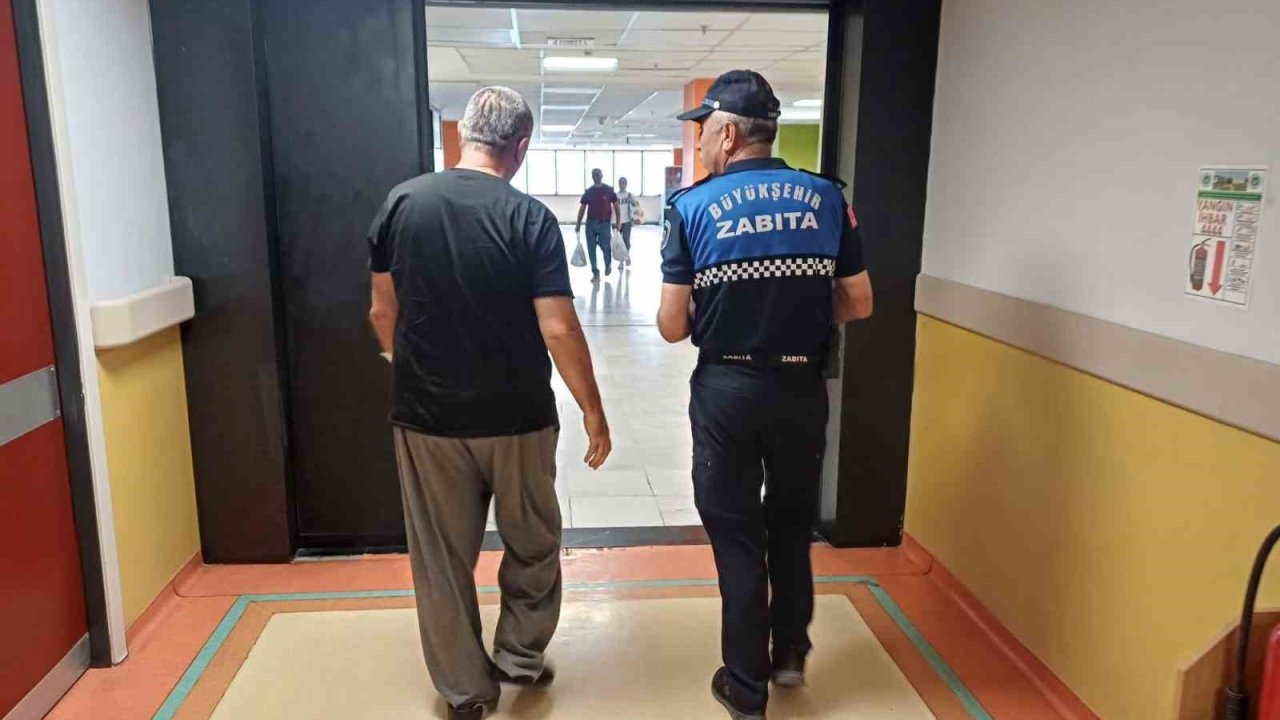 Hastanede yatan hastaya zabıta ekipleri kayıtsız kalmadı